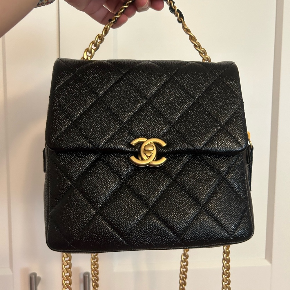 Chanel backpack - Picture 1 of 6